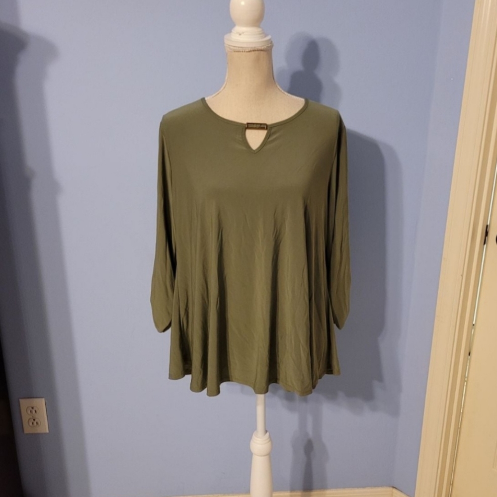 New Directions Medium Womens Blouse